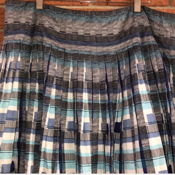 💙LIZ CLAIBORNE💙PLAID PLEATED DROP WAIST SKIRT💙 - Picture 3 of 6